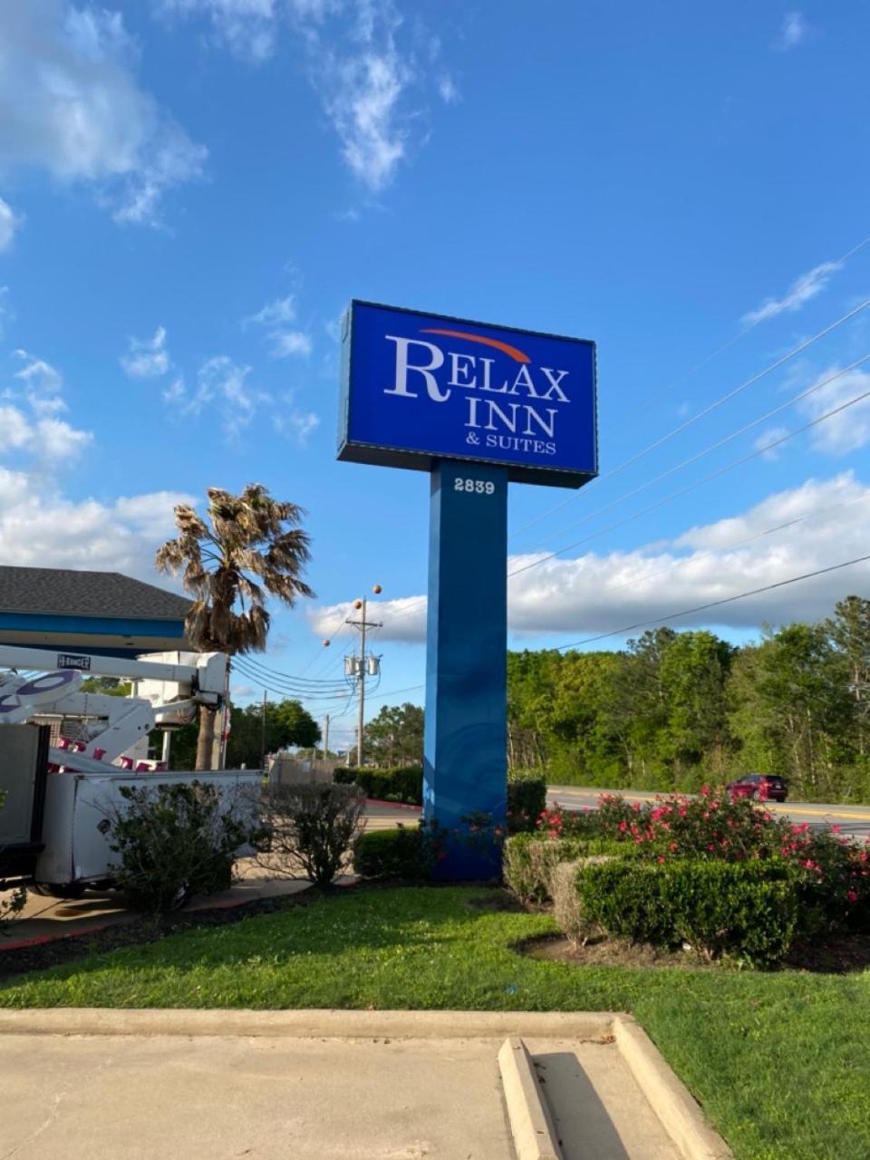 אנגלטון Relax Inn & Suites מראה חיצוני תמונה